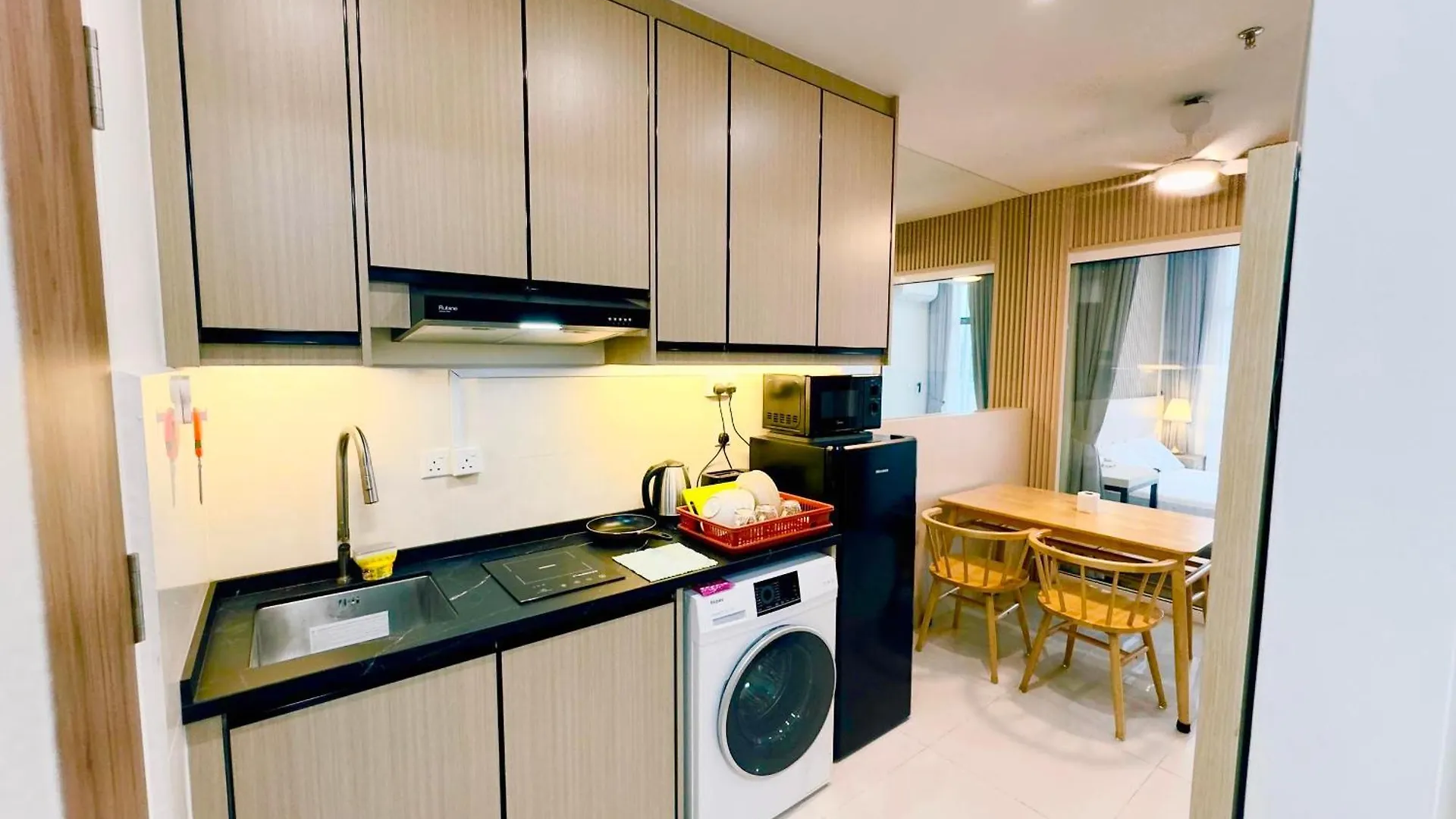 The Shore Premier Suites By Sunset Seaview Vacation Condos Kota Kinabalu 0*,  Malásia
