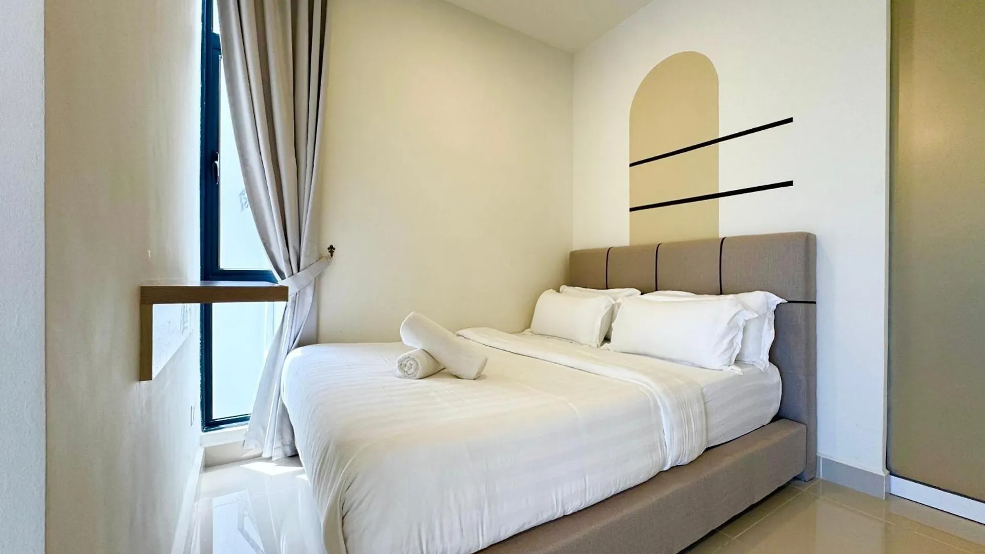 The Shore Premier Suites By Sunset Seaview Vacation Condos Kota Kinabalu
