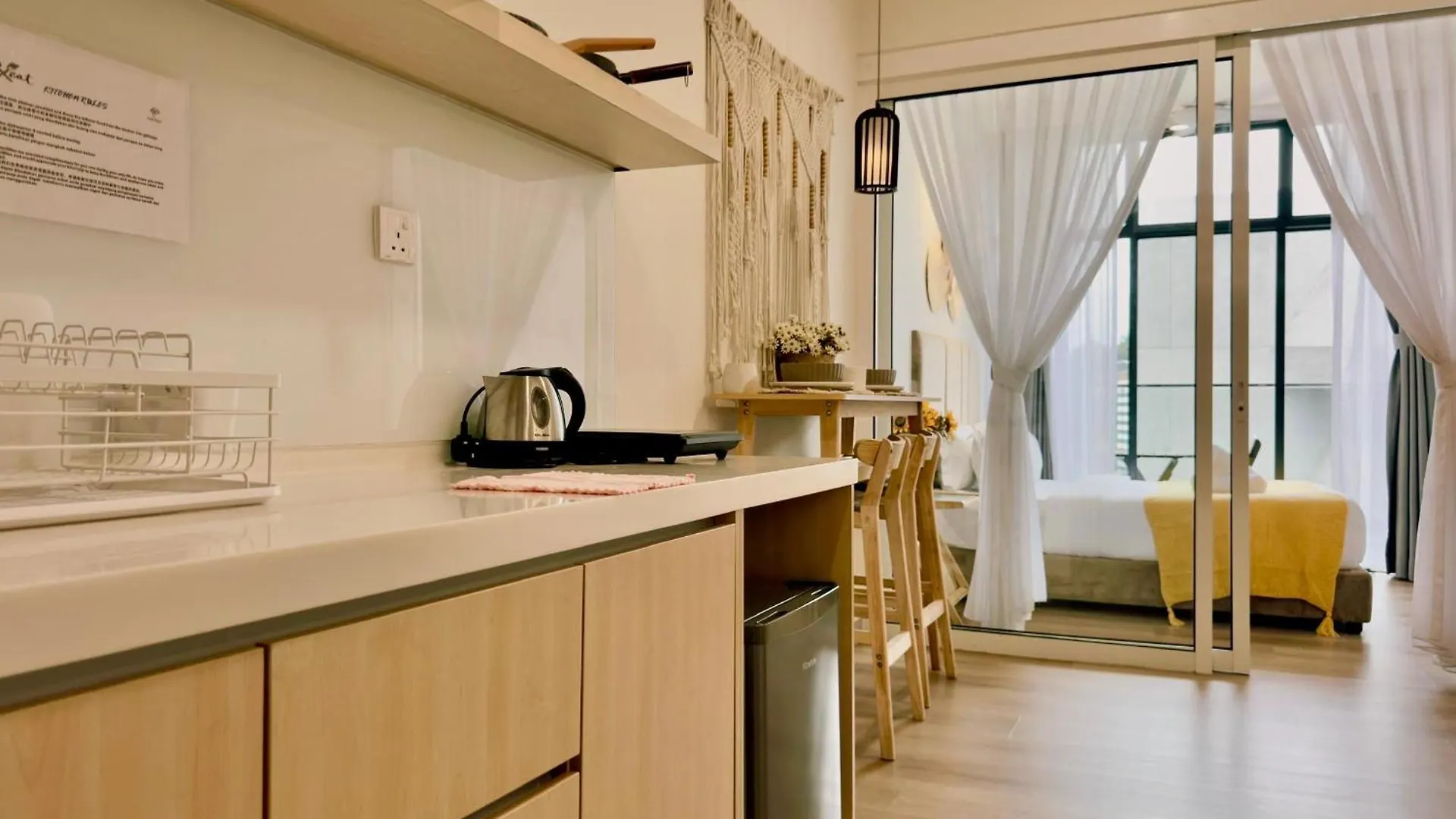 The Shore Premier Suites By Sunset Seaview Vacation Condos Kota Kinabalu Appartement