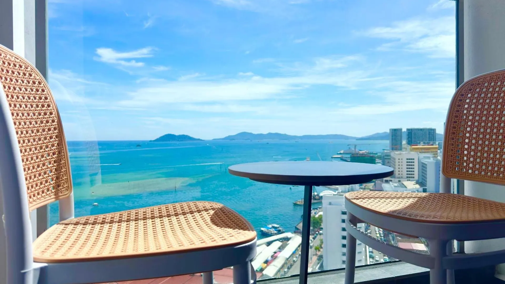 The Shore Premier Suites By Sunset Seaview Vacation Condos Kota Kinabalu 0*,  Malaisie